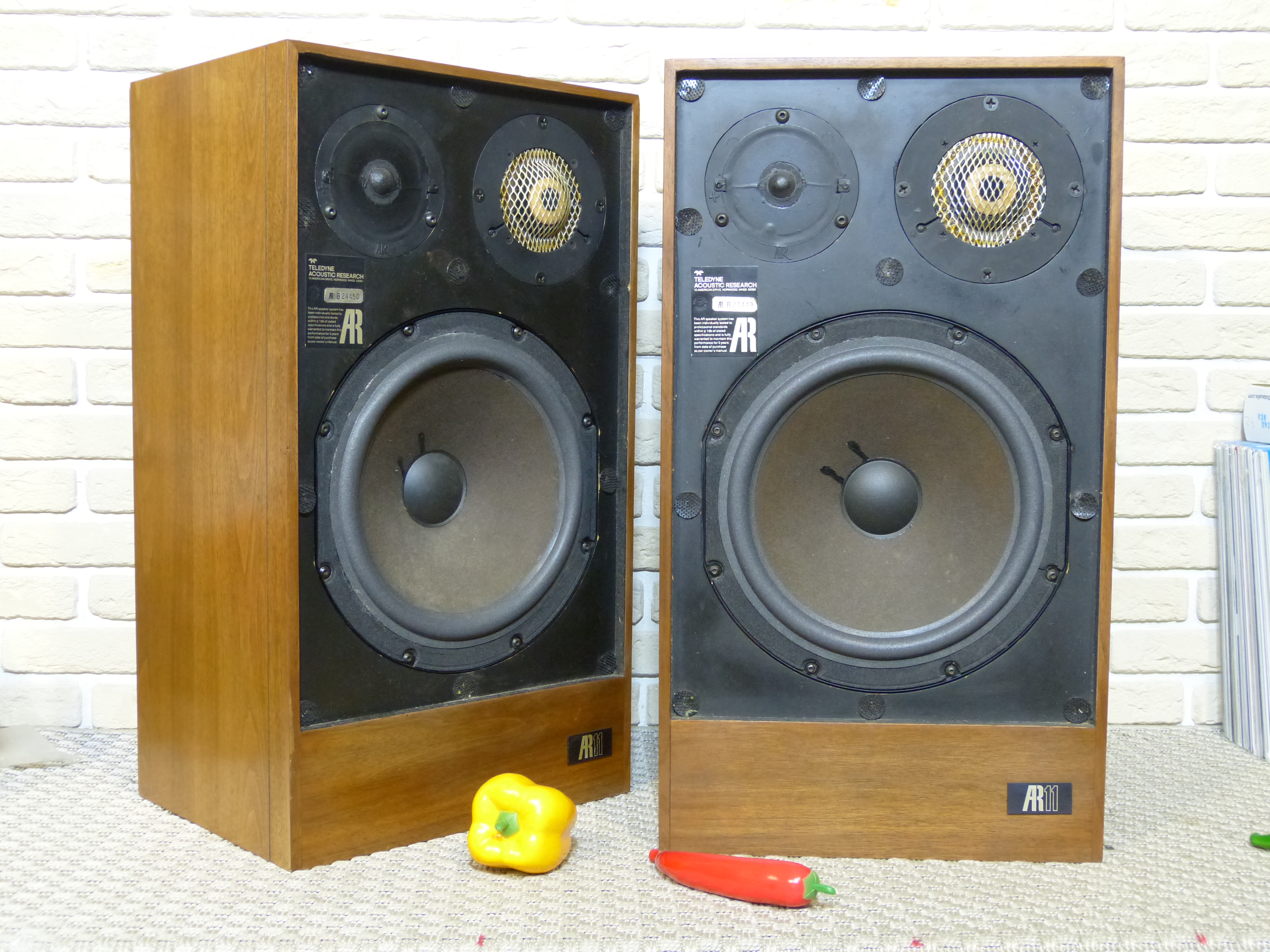 Acoustic Research AR11