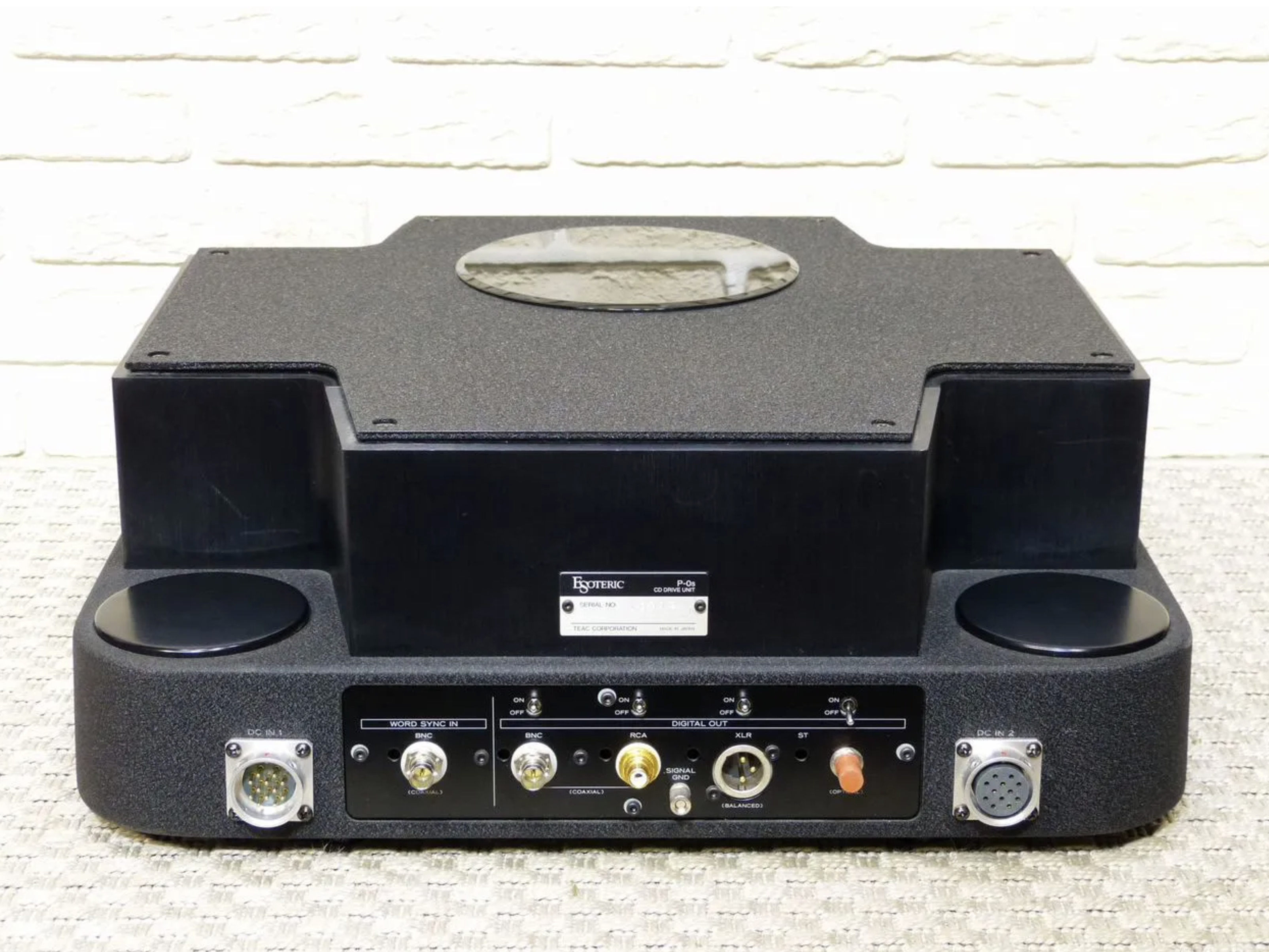 Esoteric P-0 2