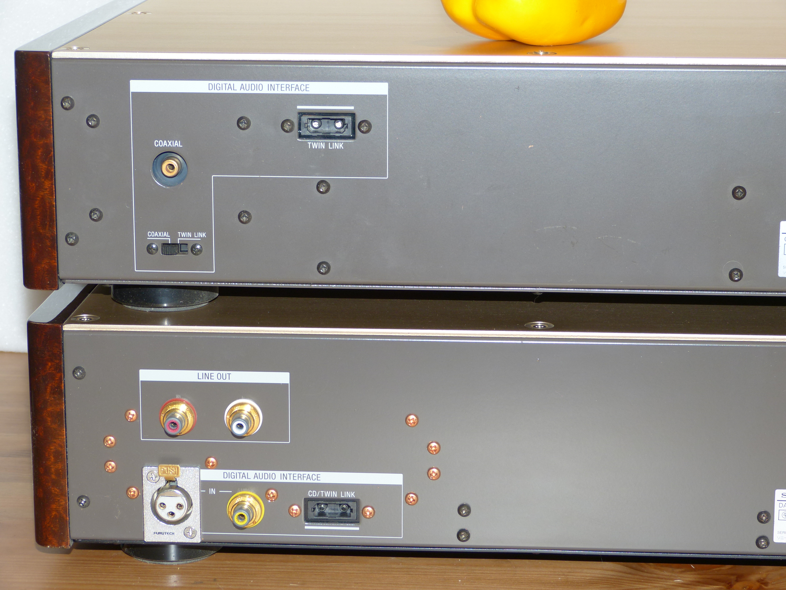 Sony CDP-R1 Sony DAS-R1 3