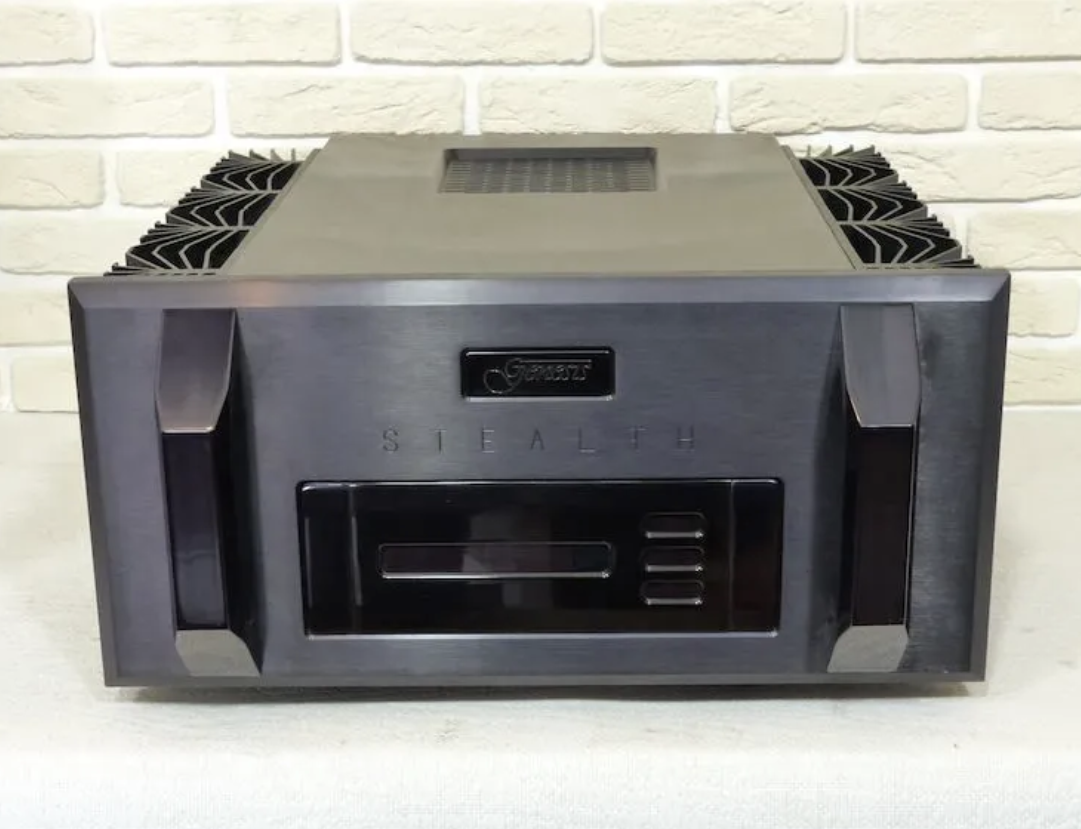 Genesis Stealth B-200 4