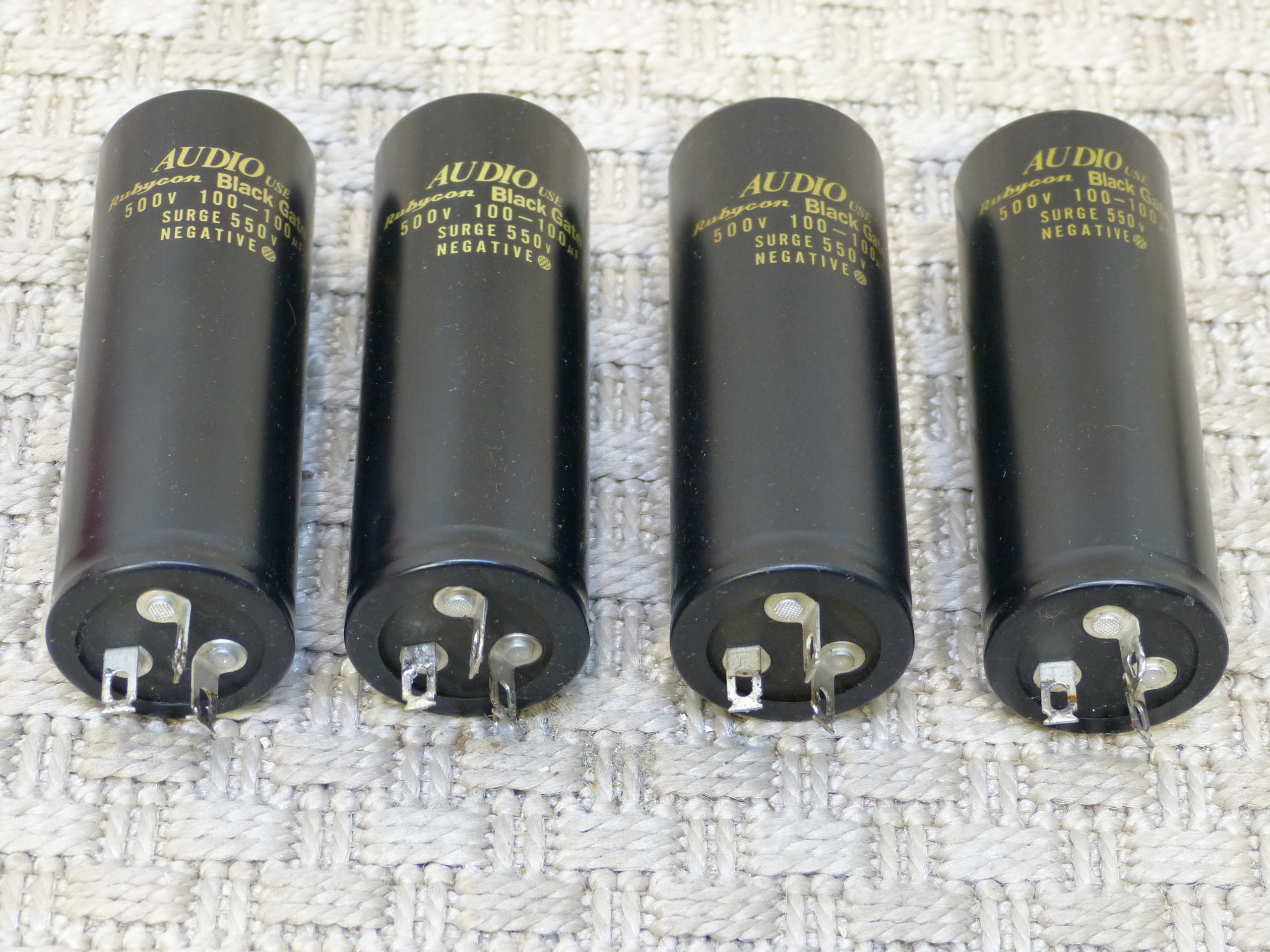 Black Gate 500V 100+100 uF 2